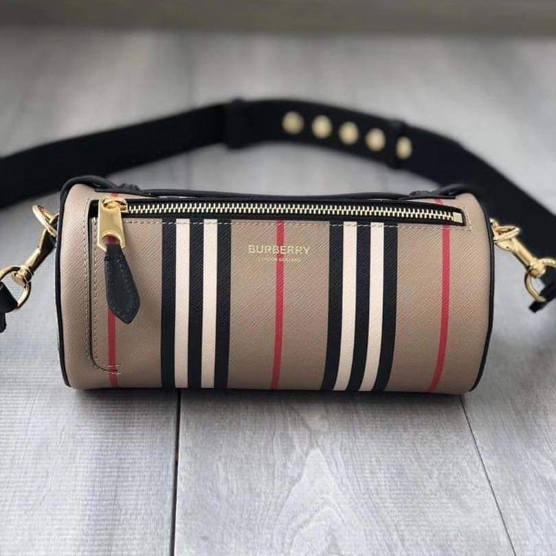 Burberry The Vintage Check Barrel Bag In Black | ModeSens