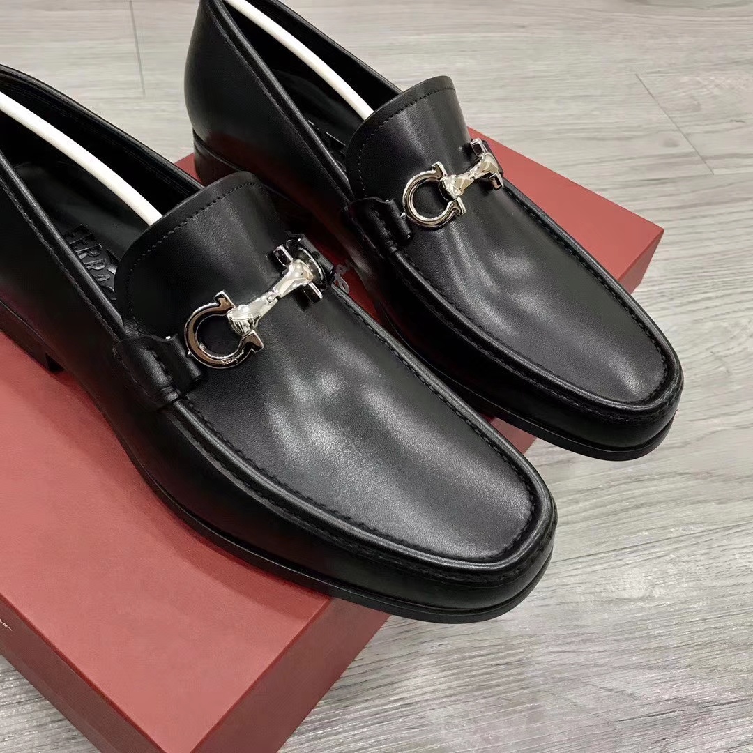 Ferragamo Foster Loafers Black In Black